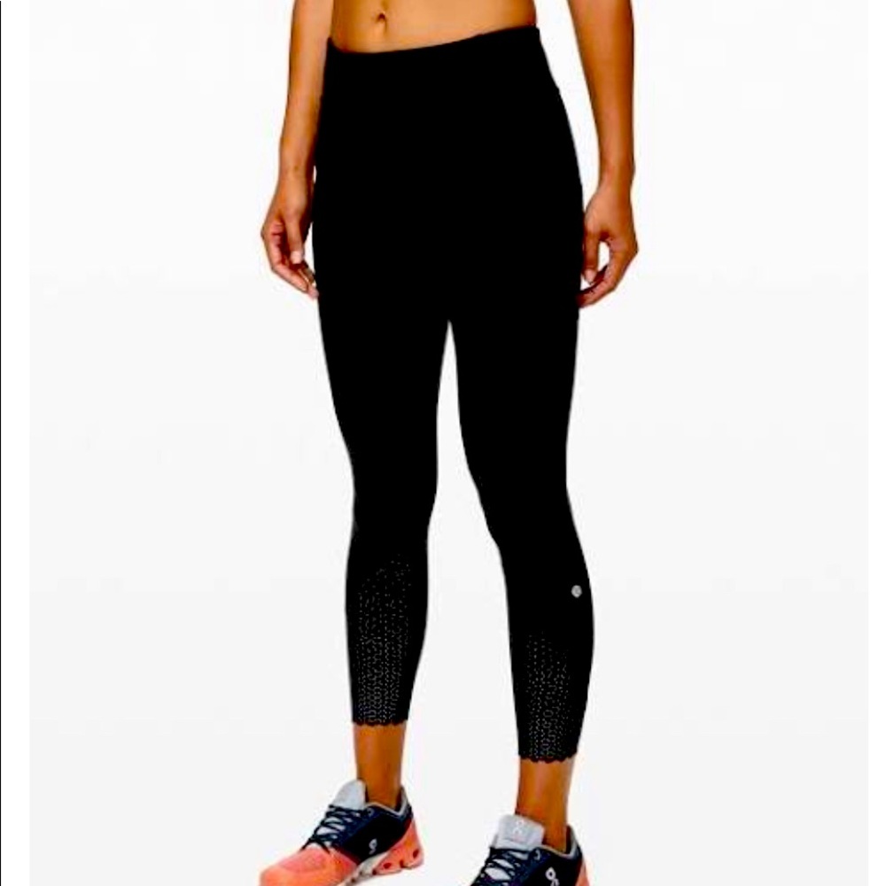 LULULEMON tight stuff.Discontinued